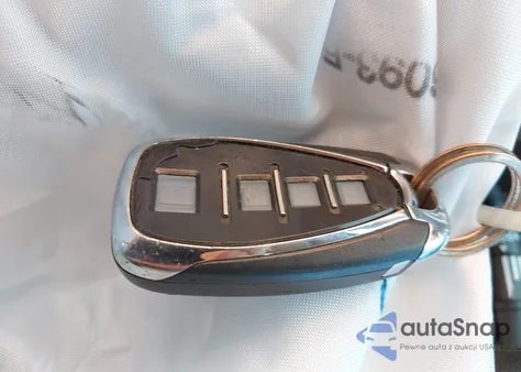 2018 Chevrolet Malibu 1Ls из США, поврежденный, VIN 1G1ZB5ST2JF119049